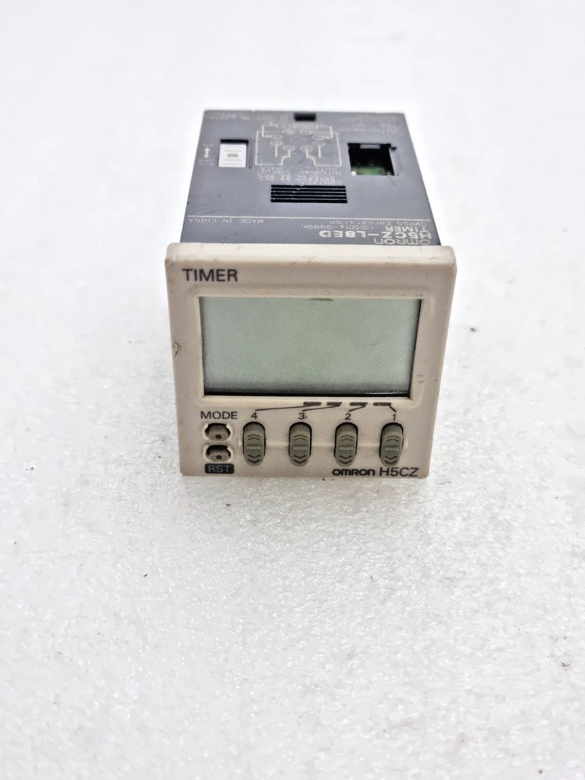 Omron H5CZ-L8ED Timer H5CZ